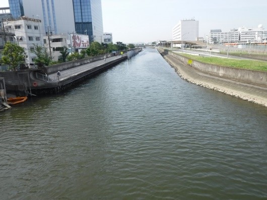 海老取川の写真(穴守橋下流)