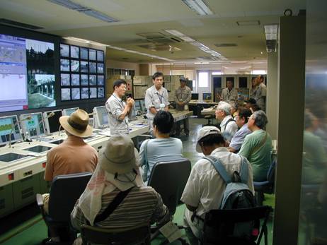 低地を守る木下川排水機場の施設見学の写真2