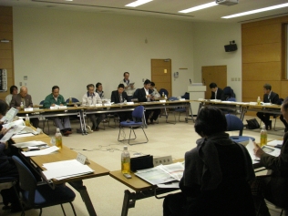 懇談会の様子の写真