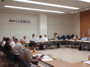 懇談会の写真１