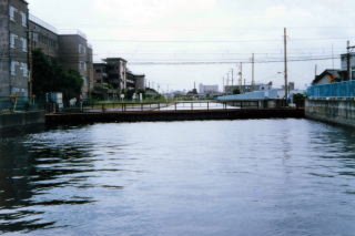 北十間川の整備前の写真