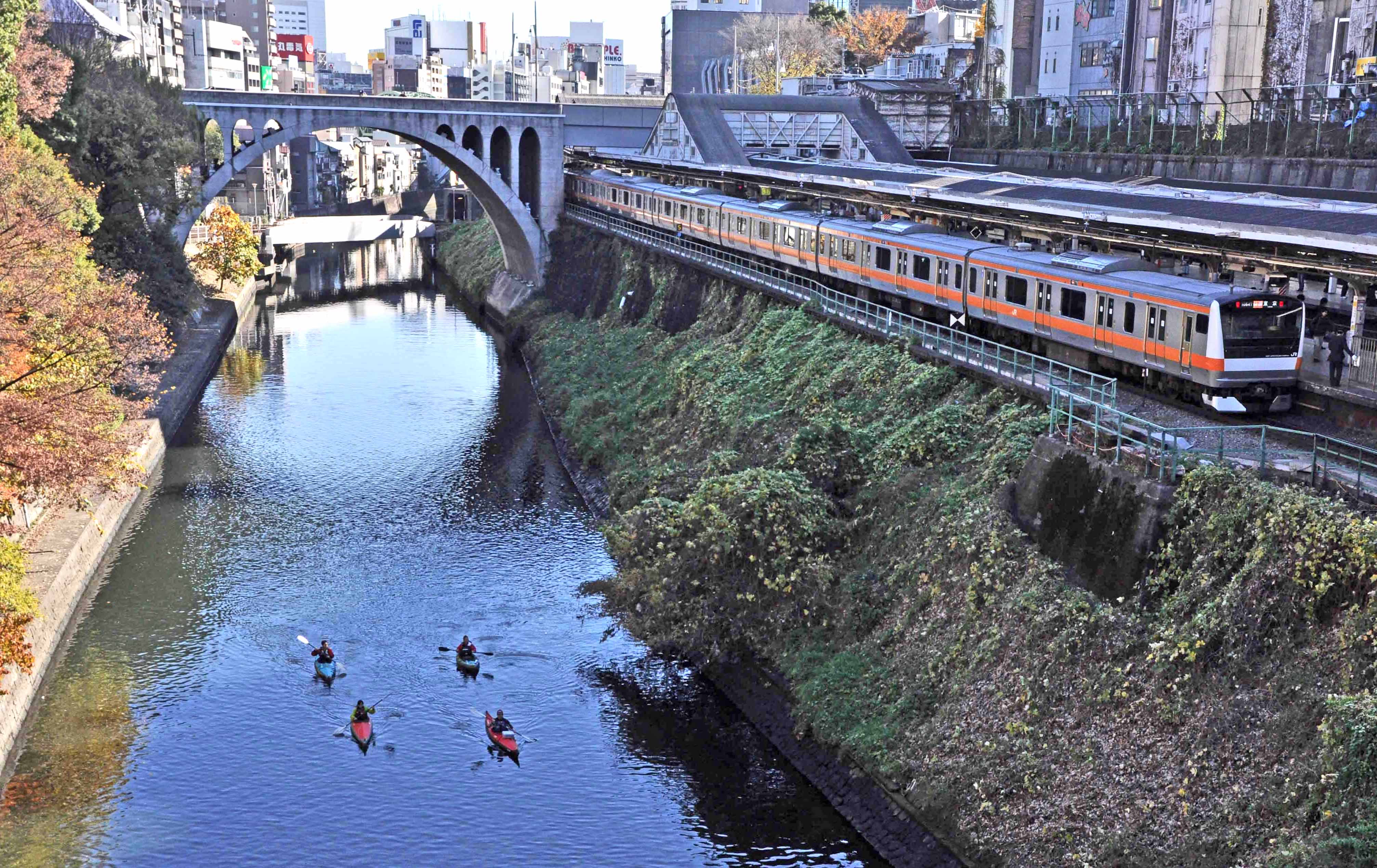 2015年11月のカレンダー画像のPDF（別ウインドウで開く）