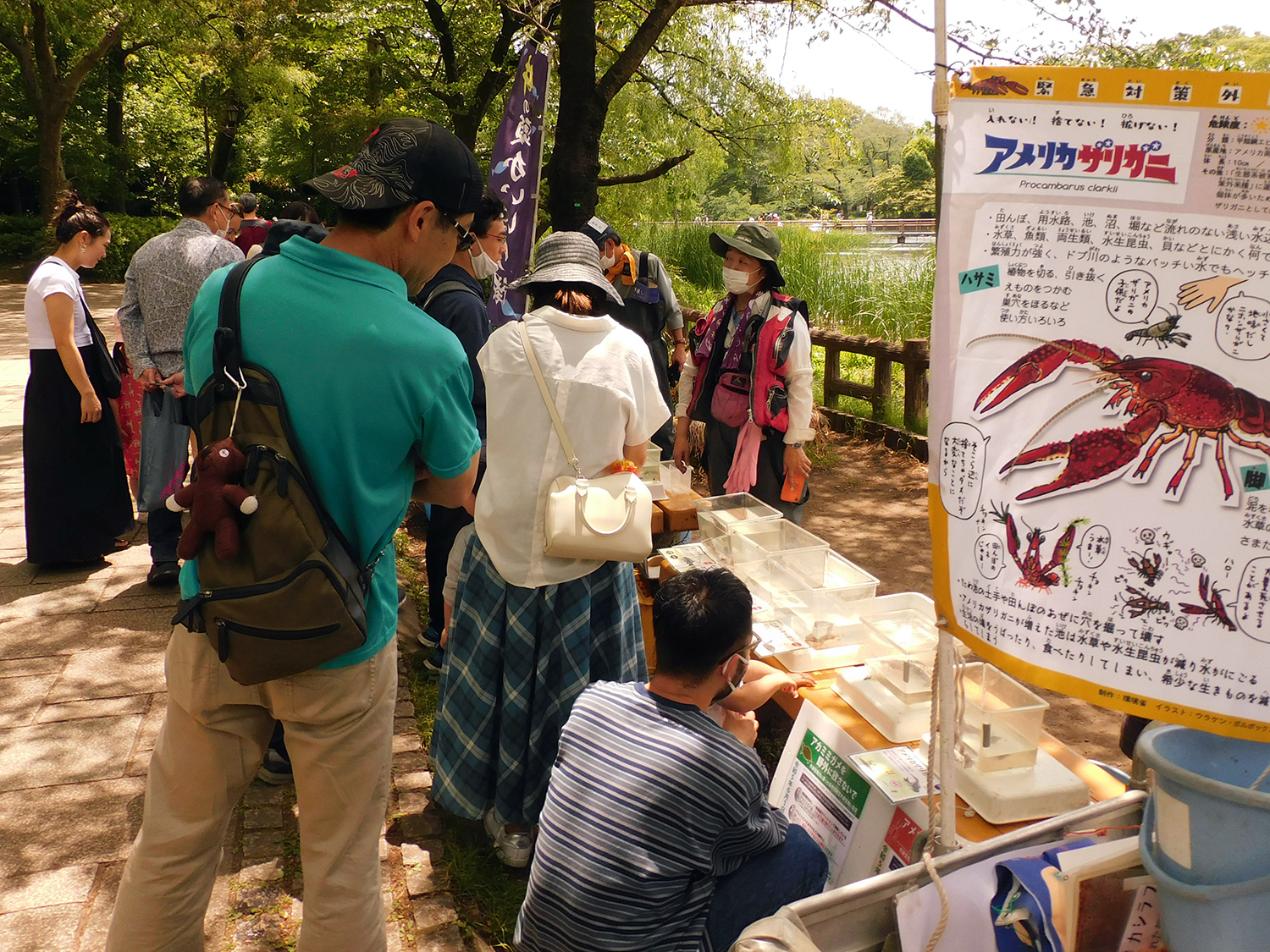 展示解説の様子（2023年5月）